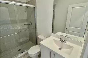 1355 SE 7th Ter, Homestead, FL 33034 - Photo 9
