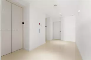 1100 Biscayne Blvd, Miami, FL 33132 - Photo 29