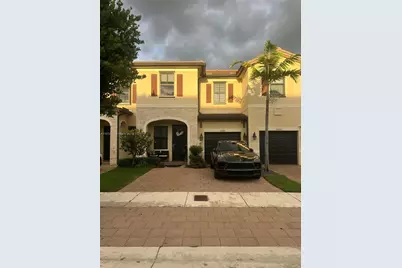 10387 W 33rd Ln, Hialeah, FL 33018 - Photo 1