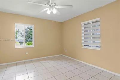 10615 SW 200th St, Cutler Bay, FL 33157 - Photo 19