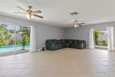 10615 SW 200th St, Cutler Bay, FL 33157 - Photo 5