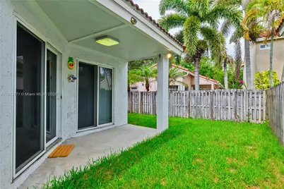 1361 Seagrape Cir, Weston, FL 33326 - Photo 29