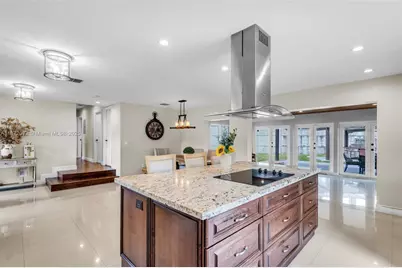 9091 SW 49th St, Cooper City, FL 33328 - Photo 7