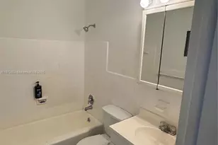 815 SW 10th Terrace, Hallandale Beach, FL 33009 - Photo 17