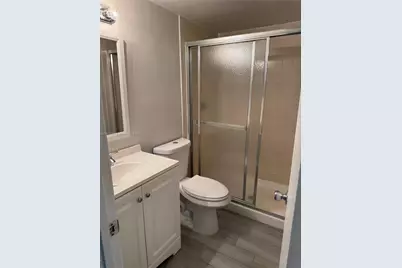 721 N Pine Island Rd #201, Plantation, FL 33324 - Photo 9