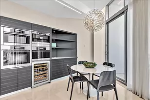 200 Biscayne Blvd Way, Miami, FL 33131 - Photo 11