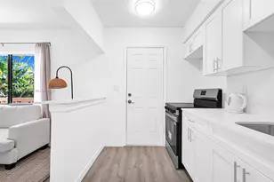 13210 Memorial Hwy, North Miami, FL 33161 - Photo 19