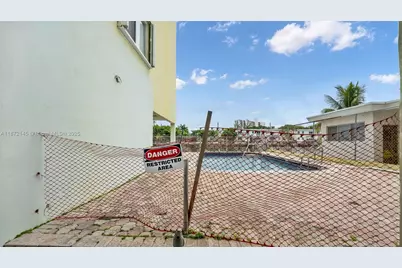 8001 Crespi Blvd #4B, Miami Beach, FL 33141 - Photo 23