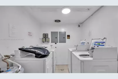 8001 Crespi Blvd #4B, Miami Beach, FL 33141 - Photo 21