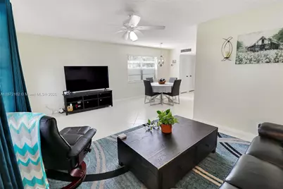 608 Normandy #M, Delray Beach, FL 33484 - Photo 5