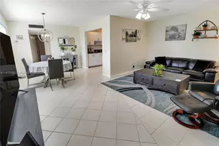 608 Normandy, Delray Beach, FL 33484 - Photo 3