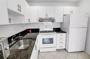 608 Normandy, Delray Beach, FL 33484 - Photo 9