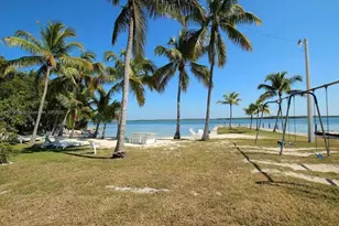 60 SE Marlin Ave, Key Largo, FL 33037 - Photo 27