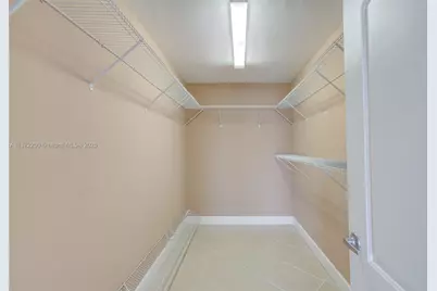 401 Golden Isles Dr #702, Hallandale Beach, FL 33009 - Photo 21