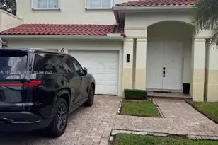 6901 NW 112th Ave, Doral, FL 33178 - Photo 3