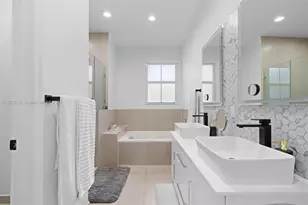 8174 NW 114th Pl, Doral, FL 33178 - Photo 15