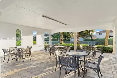 8174 NW 114th Pl, Doral, FL 33178 - Photo 13