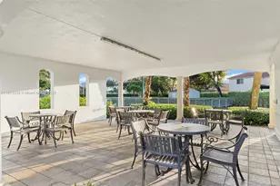 8174 NW 114th Pl, Doral, FL 33178 - Photo 13