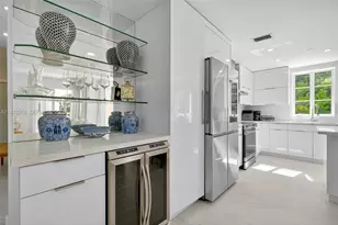 19217 Fisher Island Dr, Miami Beach, FL 33109 - Photo 31