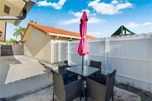 1025 NW 128th Ct, Miami, FL 33182 - Photo 49