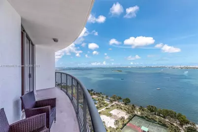 1750 N Bayshore Dr #2402, Miami, FL 33132 - Photo 1