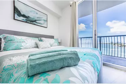1750 N Bayshore Dr #2402, Miami, FL 33132 - Photo 15