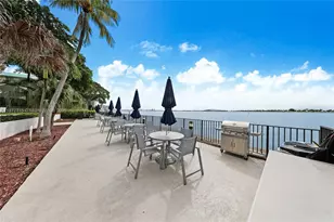 2333 Brickell Ave, Miami, FL 33129 - Photo 25