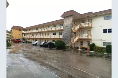 5121 W Oakland Park Blvd #109, Lauderdale Lakes, FL 33313 - Photo 11