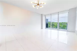 16385 Biscayne Blvd, North Miami Beach, FL 33160 - Photo 1