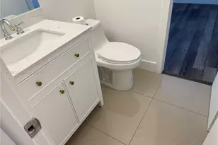 6850 NW 173rd Dr, Hialeah, FL 33015 - Photo 9