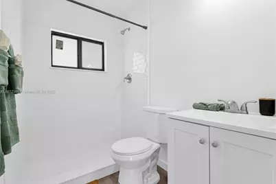 13210 Memorial Hwy #211, North Miami, FL 33161 - Photo 33