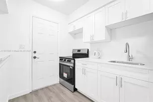 13210 Memorial Hwy, North Miami, FL 33161 - Photo 45