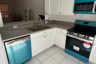 767 NW 42nd Ave, Plantation, FL 33317 - Photo 15