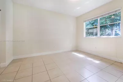 1941 NW 96th Ter #8L, Pembroke Pines, FL 33024 - Photo 5