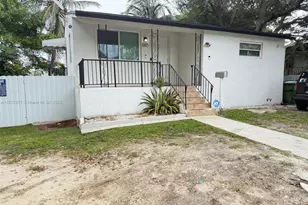 707 SW 8th Ave, Hallandale Beach, FL 33009 - Photo 1