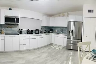 60 SE Marlin Ave, Key Largo, FL 33037 - Photo 9