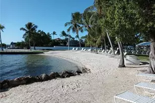 60 SE Marlin Ave, Key Largo, FL 33037 - Photo 25