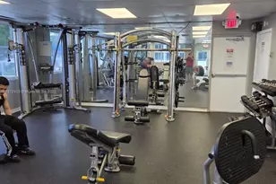 19201 Collins Ave, Sunny Isles Beach, FL 33160 - Photo 9