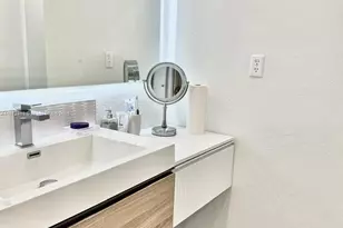 3375 N Country Club Dr, Aventura, FL 33180 - Photo 21
