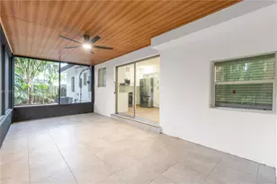 613 NE 159th St, Miami, FL 33162 - Photo 23