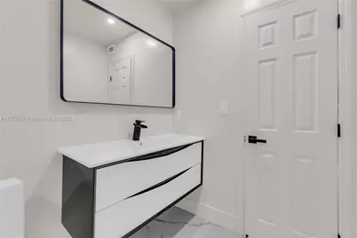 613 NE 159th St, Miami, FL 33162 - Photo 11