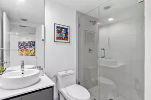 31 SE 6th St, Miami, FL 33131 - Photo 27