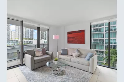 31 SE 6th St #802, Miami, FL 33131 - Photo 11