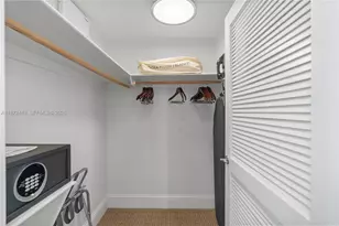 4401 Collins Ave, Miami Beach, FL 33140 - Photo 33