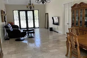 343 S 190th St, Sunny Isles Beach, FL 33160 - Photo 7