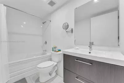 690 SW 1st Ct #2710, Miami, FL 33130 - Photo 13