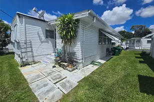 1328 S 33rd St, Hollywood, FL 33021 - Photo 29
