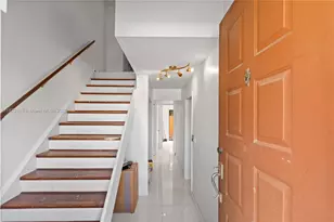 949 SW 113th Terrace, Pembroke Pines, FL 33025 - Photo 15