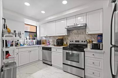 949 SW 113th Ter, Pembroke Pines, FL 33025 - Photo 5