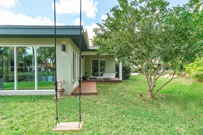 11377 W Biscayne Canal Rd, Miami, FL 33161 - Photo 61